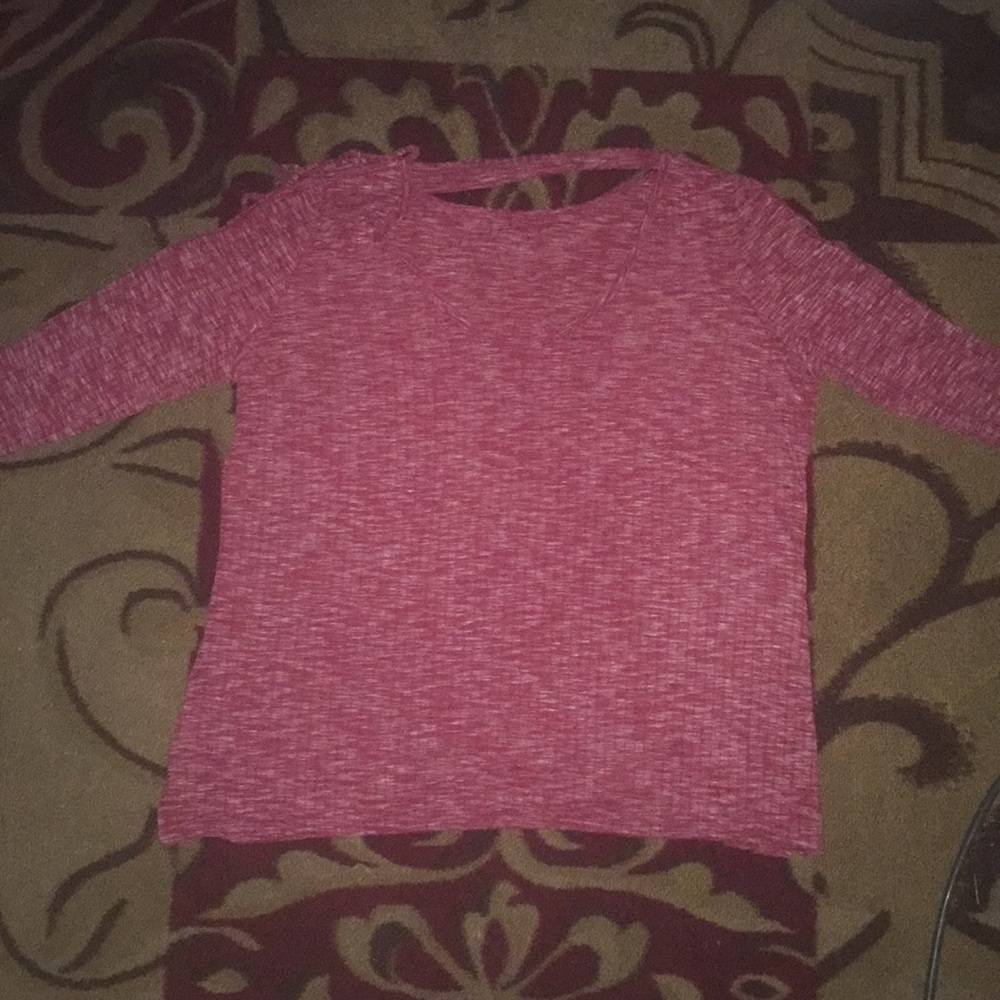 Strapped burgundy long led sleeved shirt